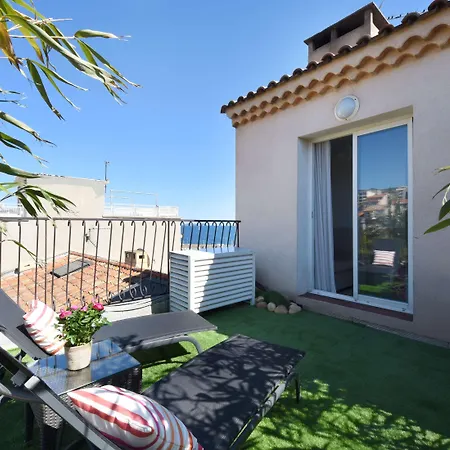 Western La Corniche Szálloda 4*