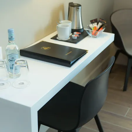 Western La Corniche 4* Тулон