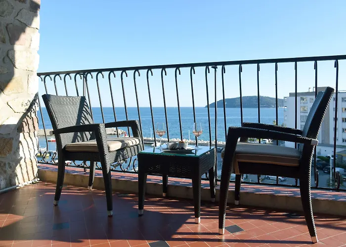 Western La Corniche Отель Тулон