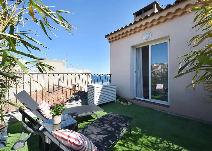 Western La Corniche Отель 4*