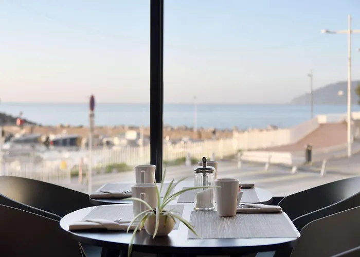 Отель Western La Corniche Тулон