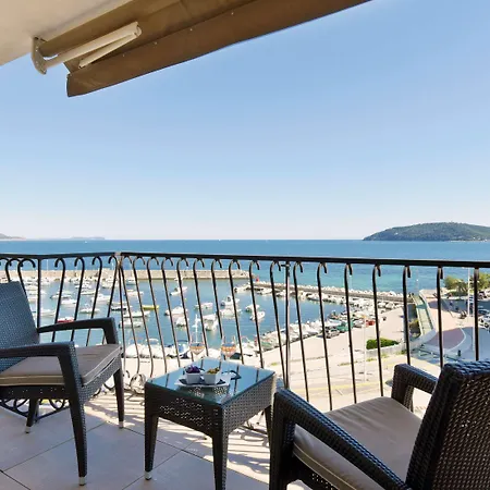 Western La Corniche Отель 4*