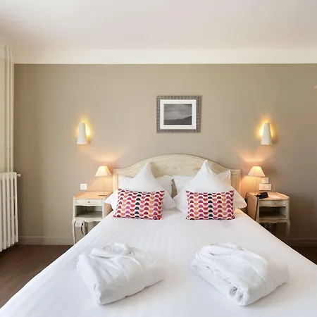 加考尼西贝斯特韦斯特酒店 土伦