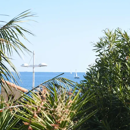 Western La Corniche 4* Тулон