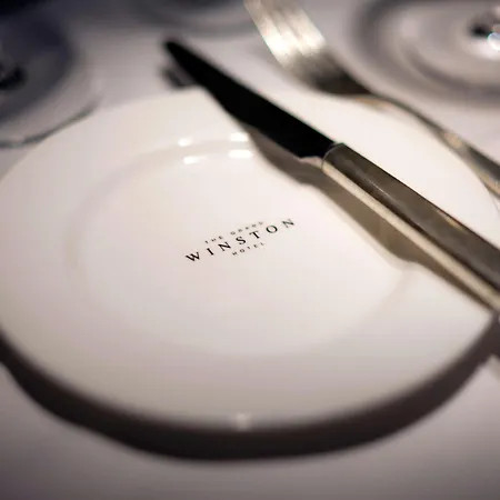 호텔 Western La Corniche 4*