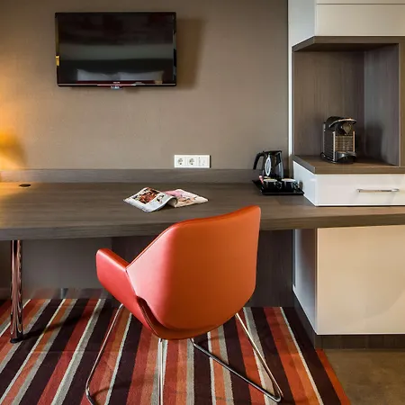 Western La Corniche Tulon