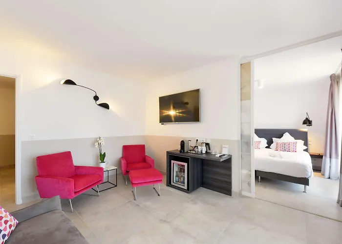 מלון Western La Corniche