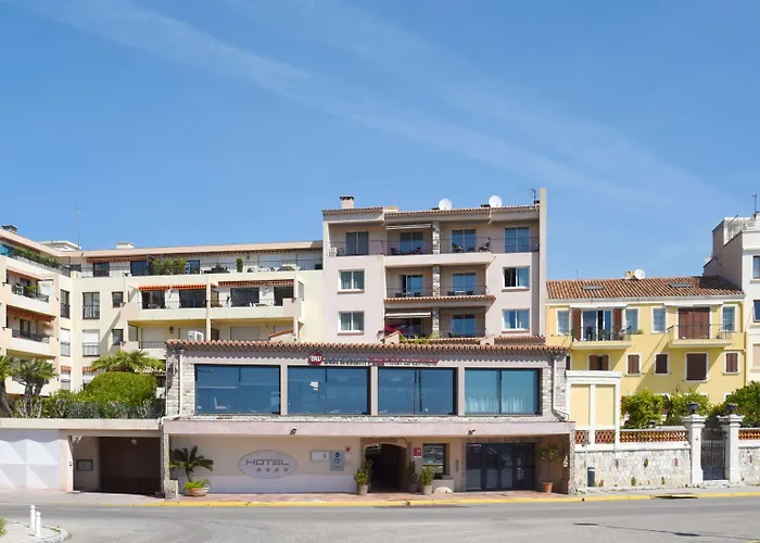 Western La Corniche Hotel